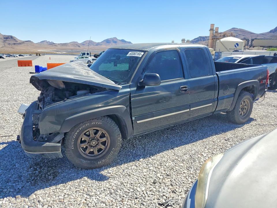CHEVROLET SILVERADO 2003 مع رقم تعريف المركبة 1GCEK19T53E375988 - صورة من المزاد