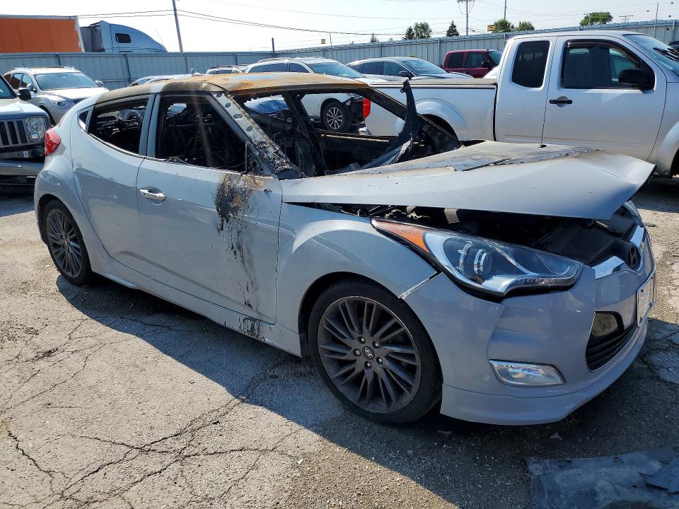 Photo 4 from auction – 2013 HYUNDAI VELOSTER with VIN KMHTC6ADXDU128247