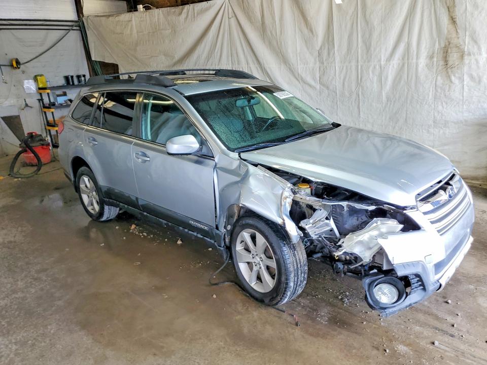Photo 4 from auction – 2013 SUBARU OUTBACK with VIN 4S4BRBKC4D3220128