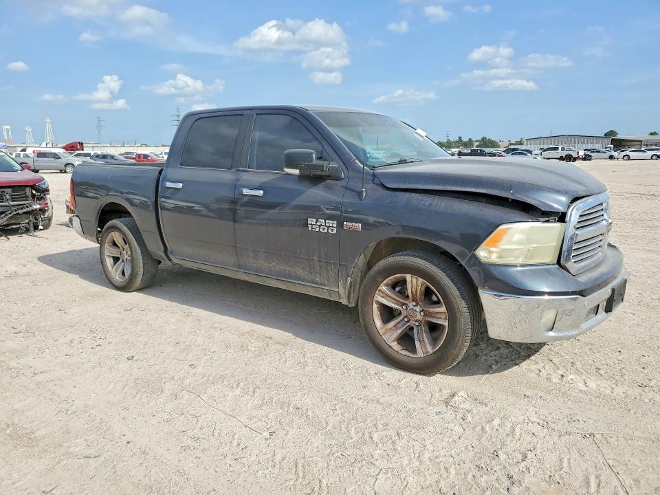 Photo 4 from auction – 2016 RAM 1500 with VIN 1C6RR6LT7GS194716