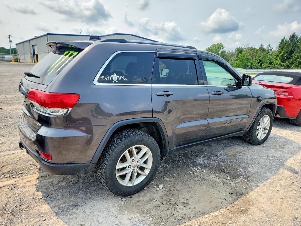 Photo 3 from auction – 2017 JEEP GRAND CHEROKEE with VIN 1C4RJFAGXHC963582