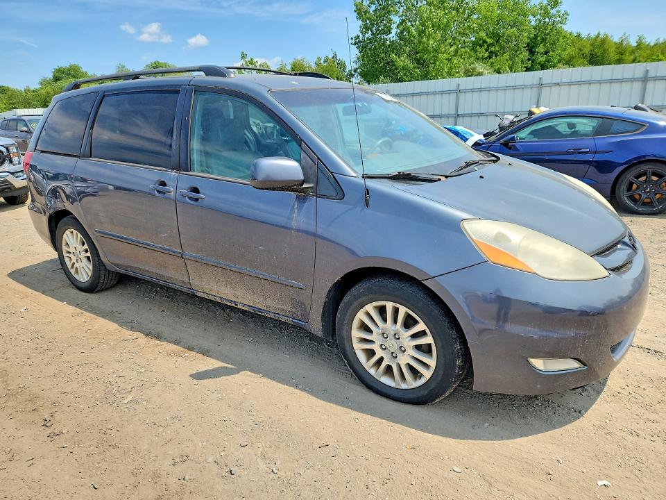 Снимка 4 от търг – 2010 TOYOTA SIENNA с VIN 5TDYK4CC4AS295418