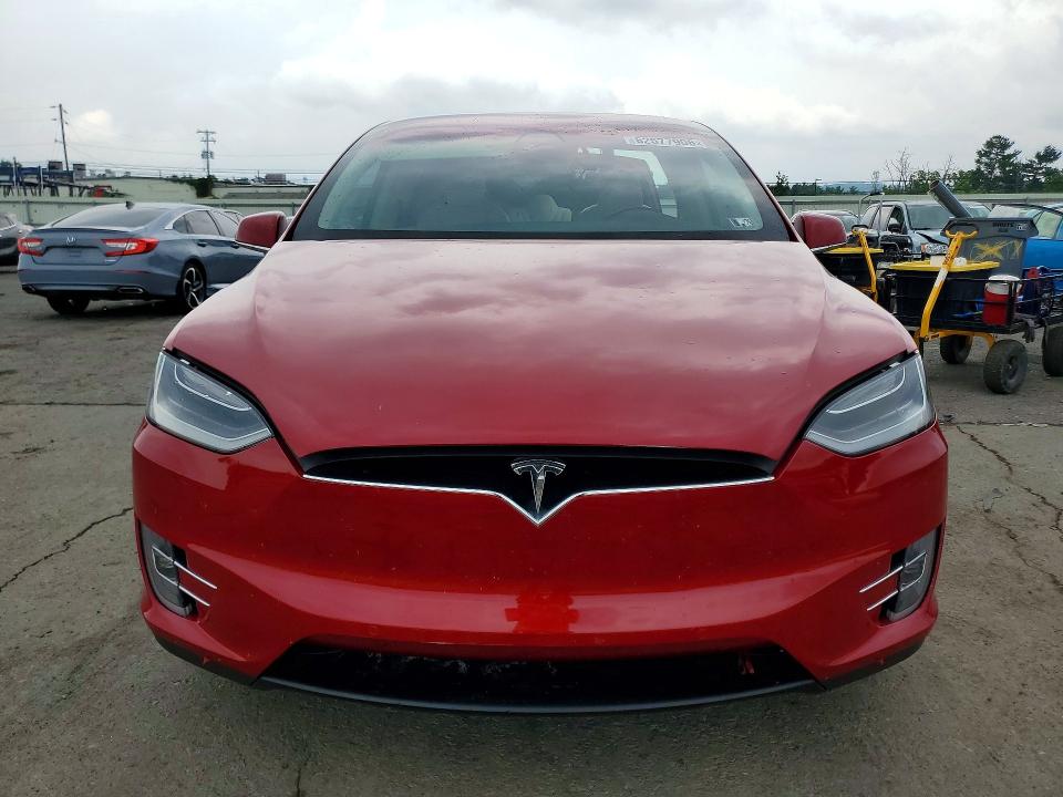 Photo 5 from auction – 2017 TESLA MODEL X with VIN 5YJXCAE2XHF075078