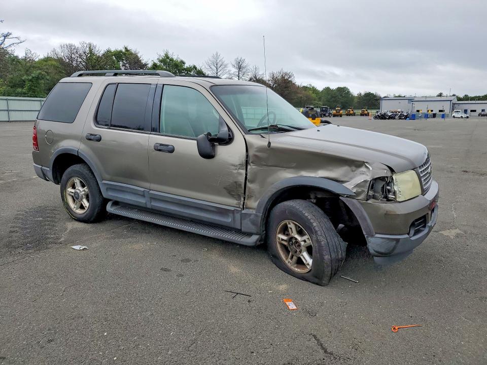Photo 4 from auction – 2003 FORD EXPLORER with VIN 1FMZU73KX3ZB14147