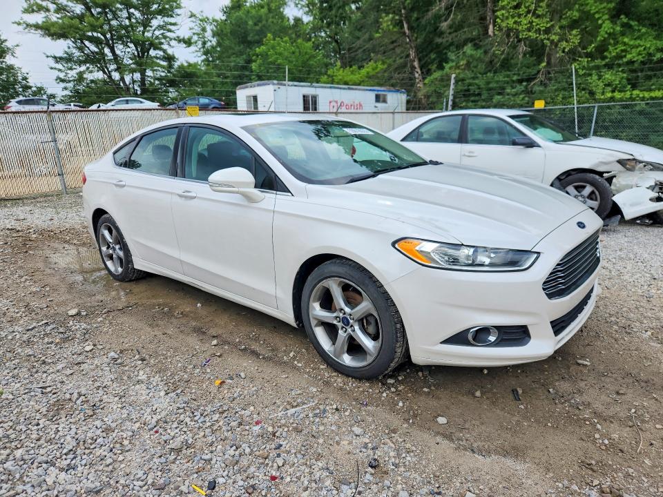 Photo 4 from auction – 2014 FORD FUSION with VIN 3FA6P0HD1ER162083