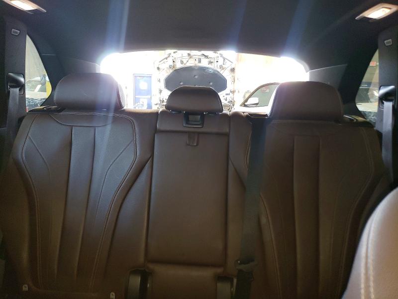 Photo 10 from auction – 2015 BMW X5 with VIN 5UXKR0C56F0K57032