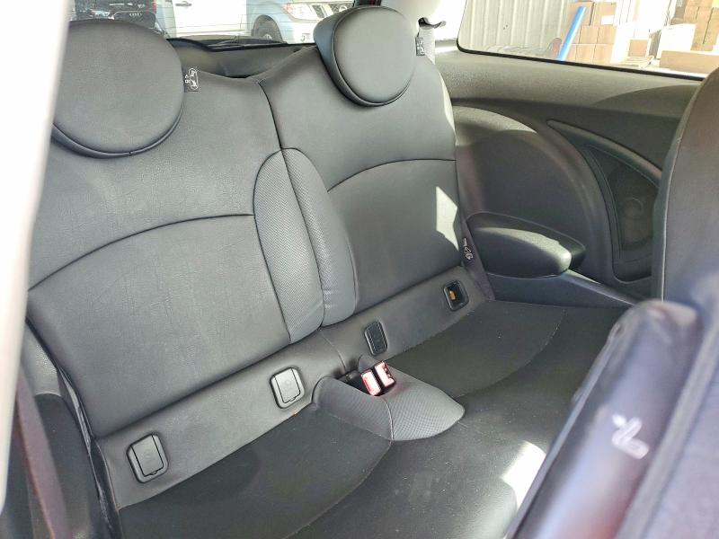 Photo 10 from auction – 2010 MINI COOPER with VIN WMWMF3C52ATZ24462