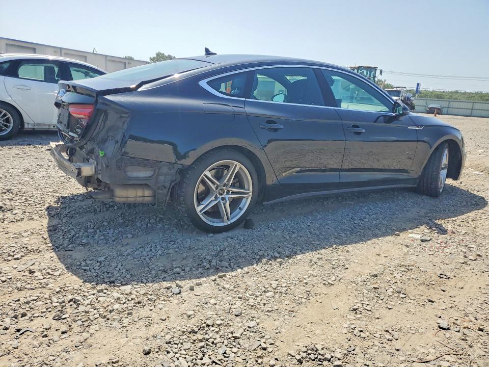 Photo 3 from auction – 2022 AUDI A5 with VIN WAUDACF54NA013349
