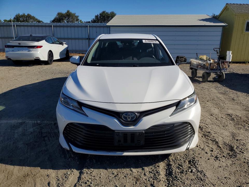 Photo 5 from auction – 2020 TOYOTA CAMRY with VIN 4T1C31AK5LU012552