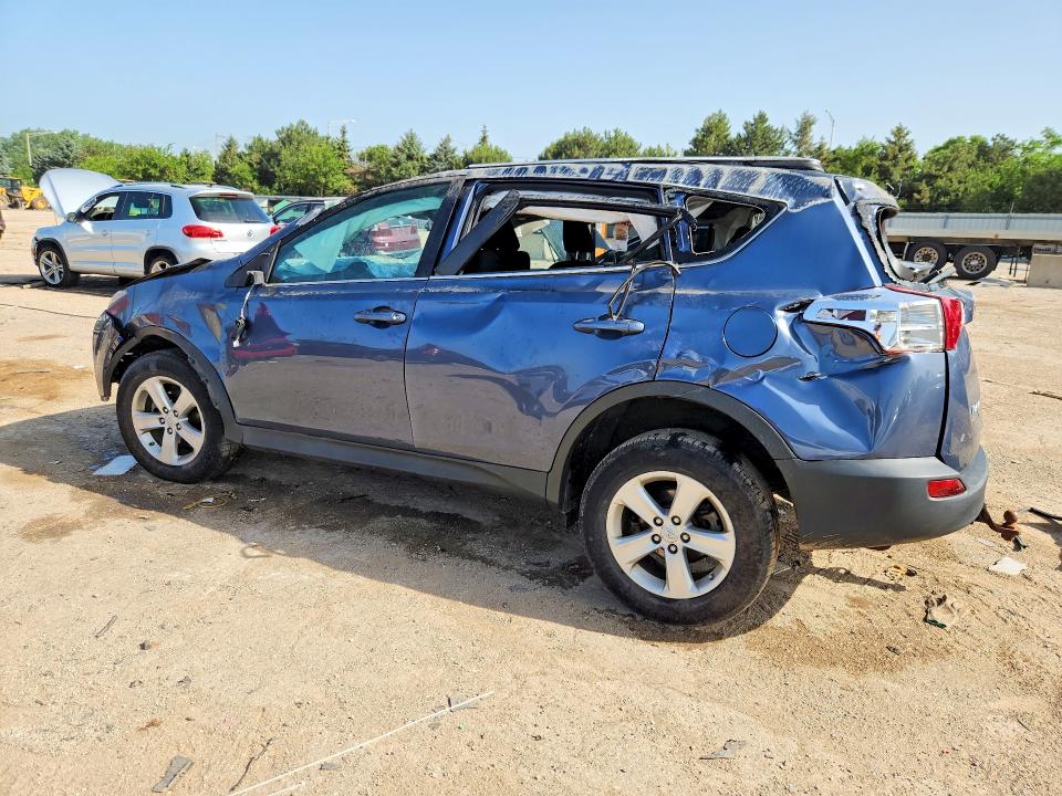 Photo 2 from auction – 2013 TOYOTA RAV4 with VIN 2T3RFREV9DW101621
