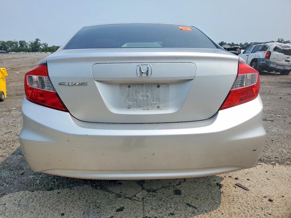 Photo 6 from auction – 2012 HONDA CIVIC with VIN 2HGFB2F53CH591655