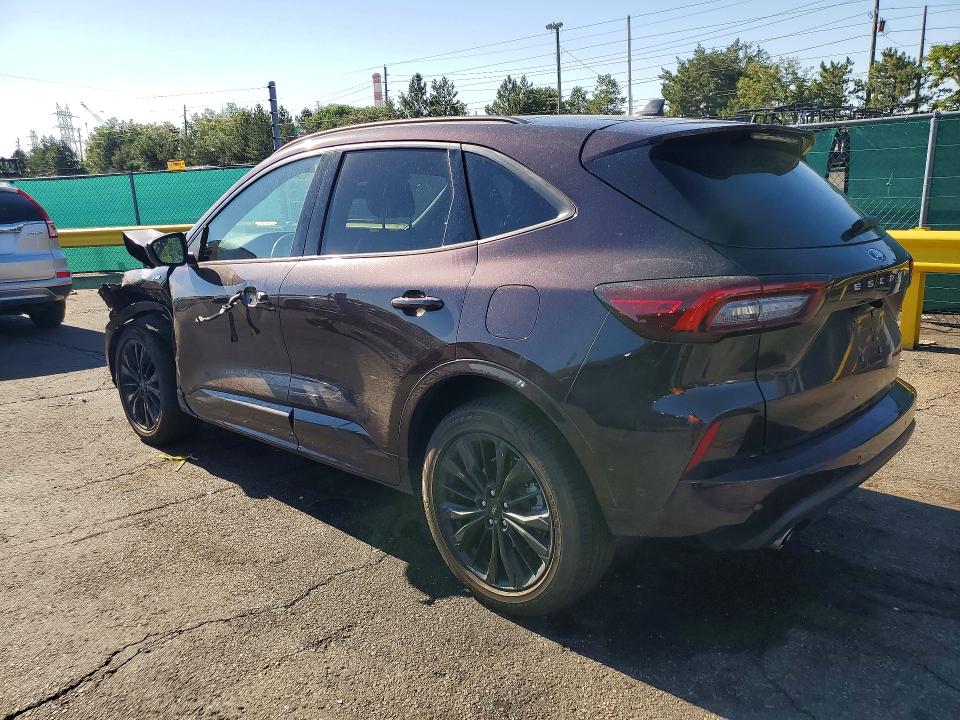 Photo 2 from auction – 2023 FORD ESCAPE with VIN 1FMCU9PA0PUA75798