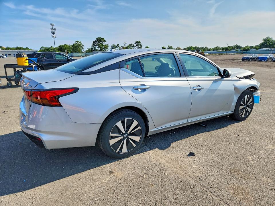 Photo 3 from auction – 2022 NISSAN ALTIMA with VIN 1N4BL4DV0NN396881