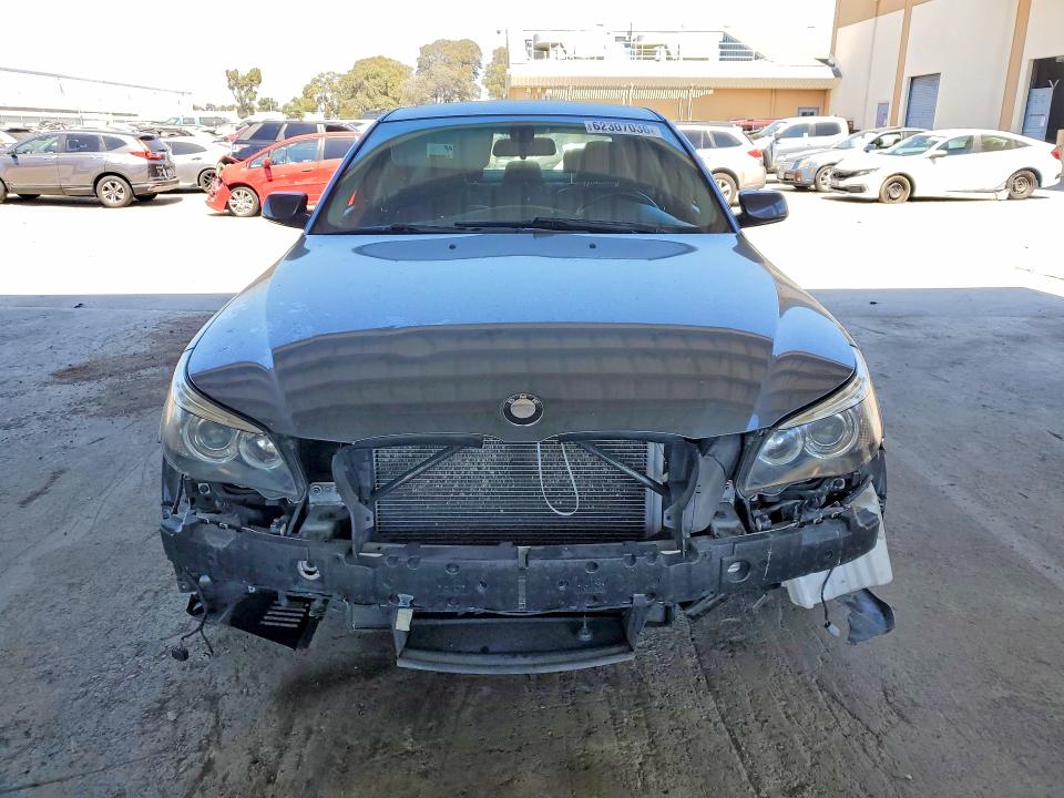 Photo 5 from auction – 2005 BMW 545 with VIN WBANB33515CN64977
