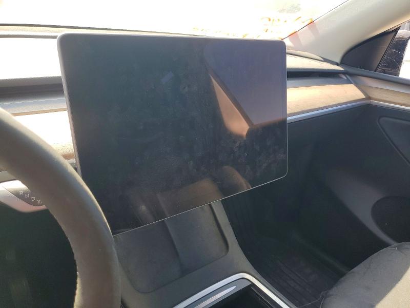 Photo 9 from auction – 2022 TESLA MODEL Y with VIN 7SAYGDEE9NF572948