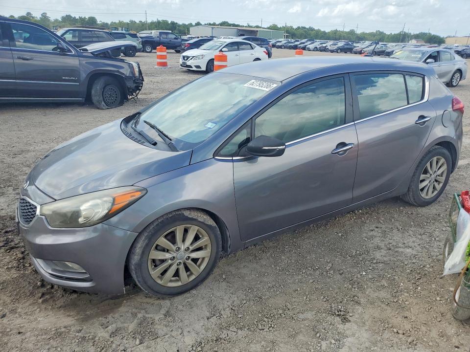 KIA FORTE 2015 with VIN KNAFX5A8XF5376883 - Photo from auction