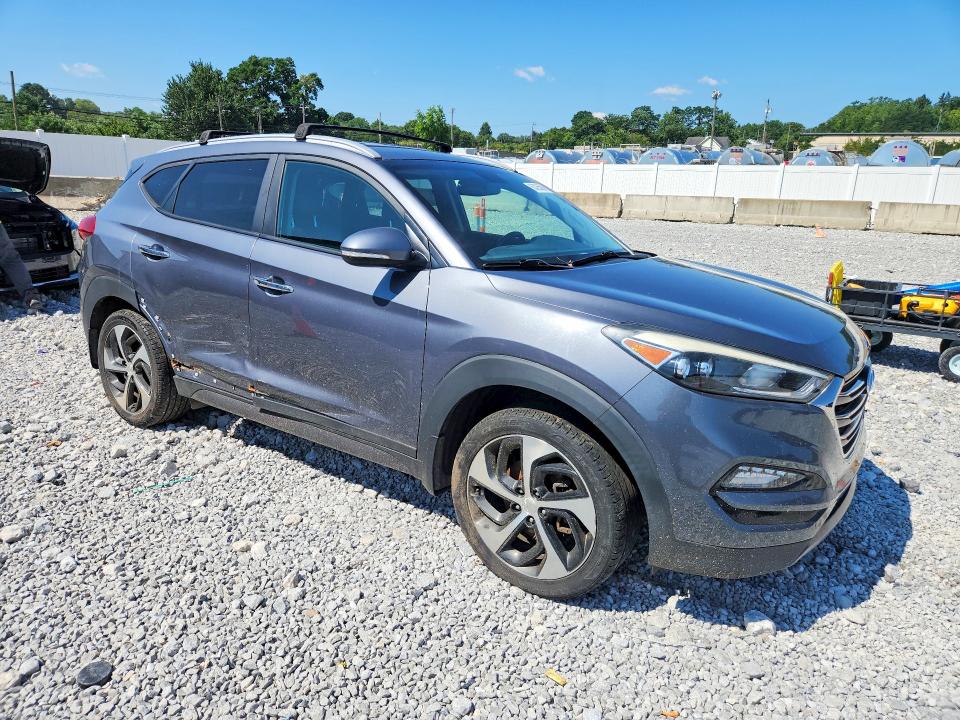 Photo 4 from auction – 2016 HYUNDAI TUCSON with VIN KM8J3CA2XGU251698