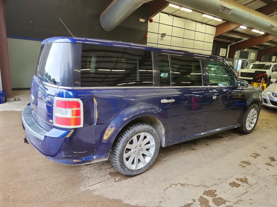 Фото 3 с аукциона – 2011 FORD FLEX с VIN 2FMHK6CC5BBD00555
