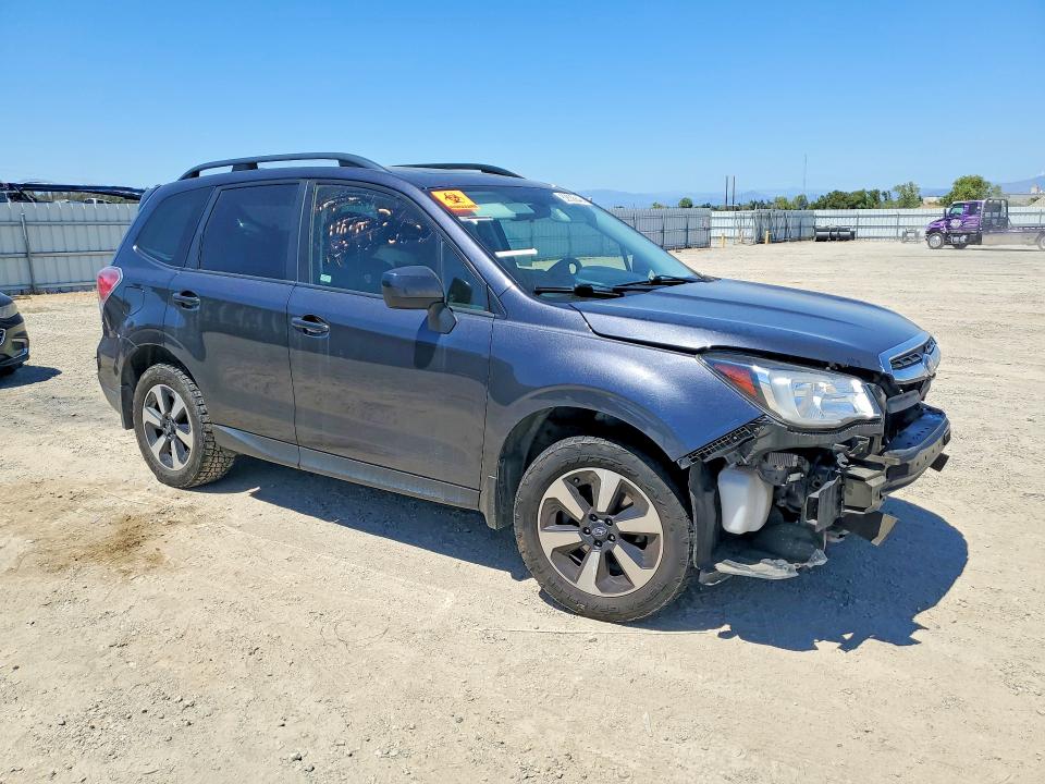 Photo 4 from auction – 2018 SUBARU FORESTER with VIN JF2SJAEC9JH476122
