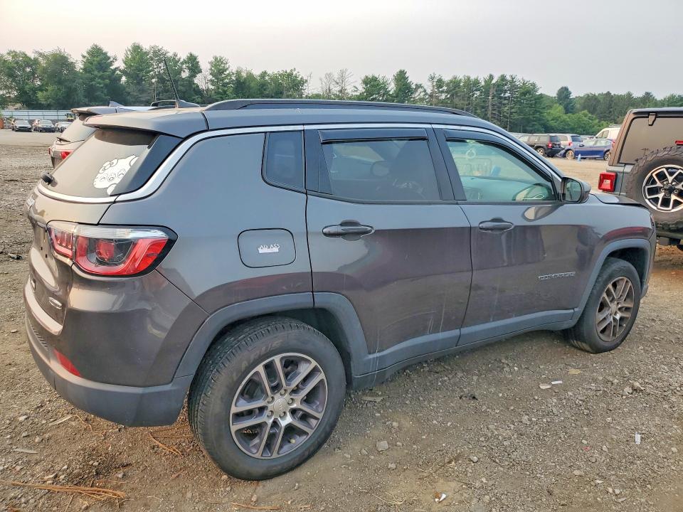 Фото 3 с аукциона – 2018 JEEP COMPASS с VIN 3C4NJDBB8JT178669