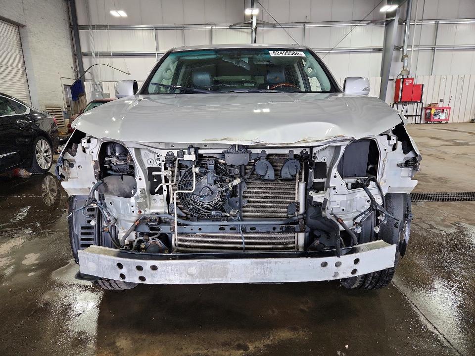 Photo 5 from auction – 2011 LEXUS GX with VIN JTJBM7FX9B5018476