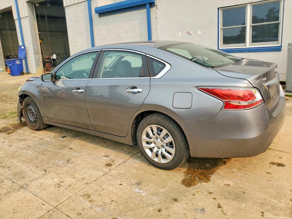Photo 2 from auction – 2015 NISSAN ALTIMA with VIN 1N4AL3AP9FC417977