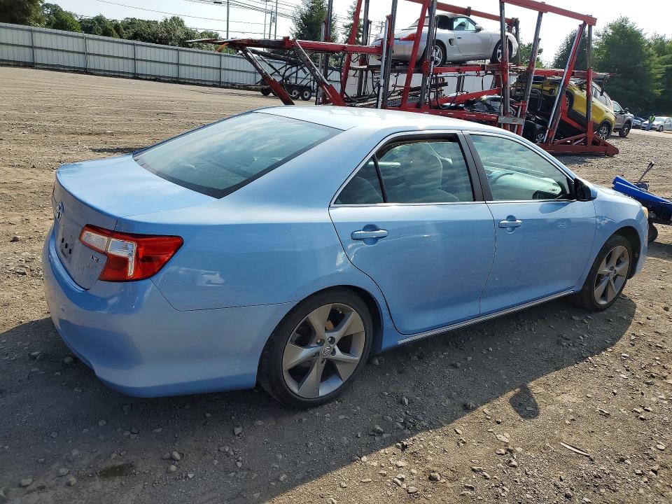 Photo 3 from auction – 2012 TOYOTA CAMRY with VIN 4T1BF1FKXCU531589