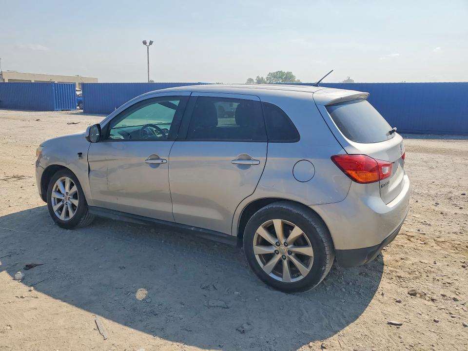 Zdjęcie 2 z aukcji – 2015 MITSUBISHI OUTLANDER ES z VIN 4A4AP3AU2FE022072