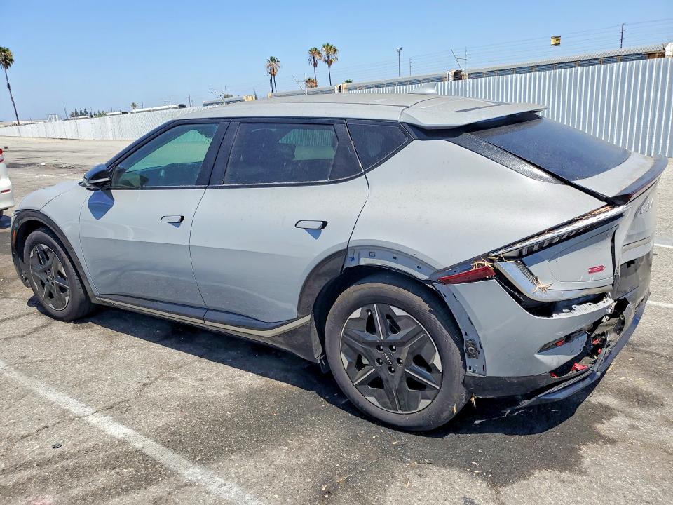 Photo 2 from auction – 2025 KIA EV6 with VIN 5XYC34JA1SG013937