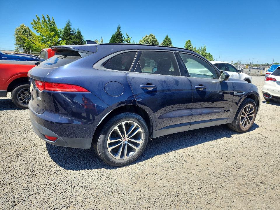Photo 3 from auction – 2018 JAGUAR F-PACE with VIN SADCJ2FN7JA279018