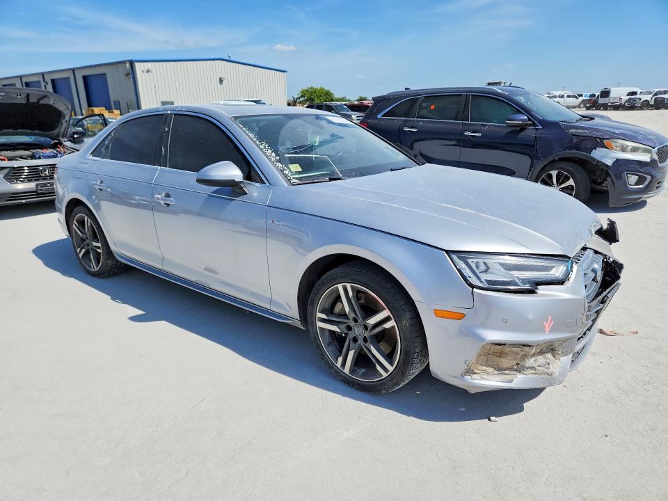 Фото 4 с аукциона – 2018 AUDI A4 с VIN WAUENAF42JN012353