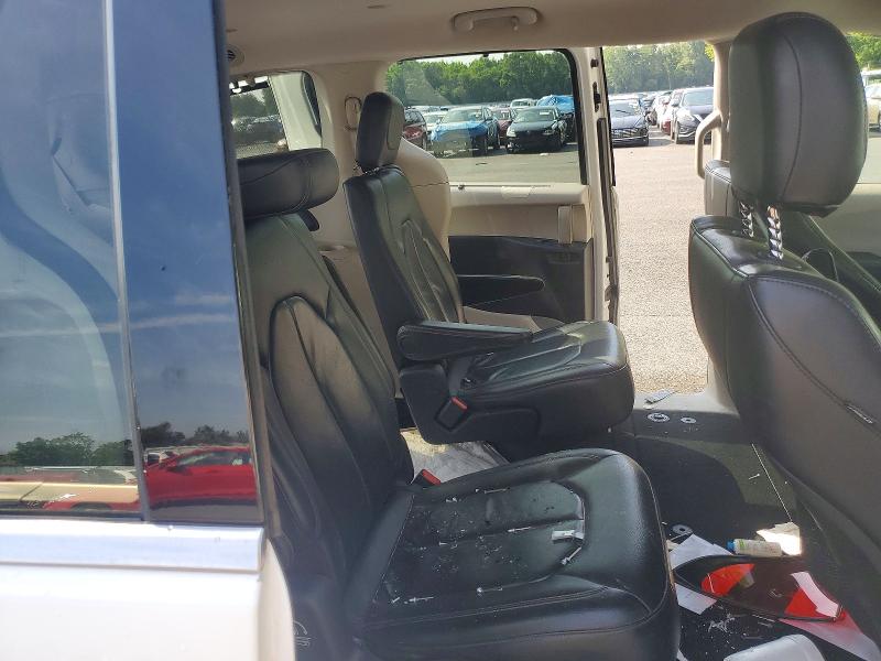 Photo 11 from auction – 2017 CHRYSLER PACIFICA with VIN 2C4RC1BG9HR621771