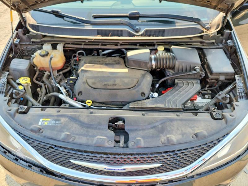 Photo 12 from auction – 2019 CHRYSLER PACIFICA with VIN 2C4RC1BG1KR626454