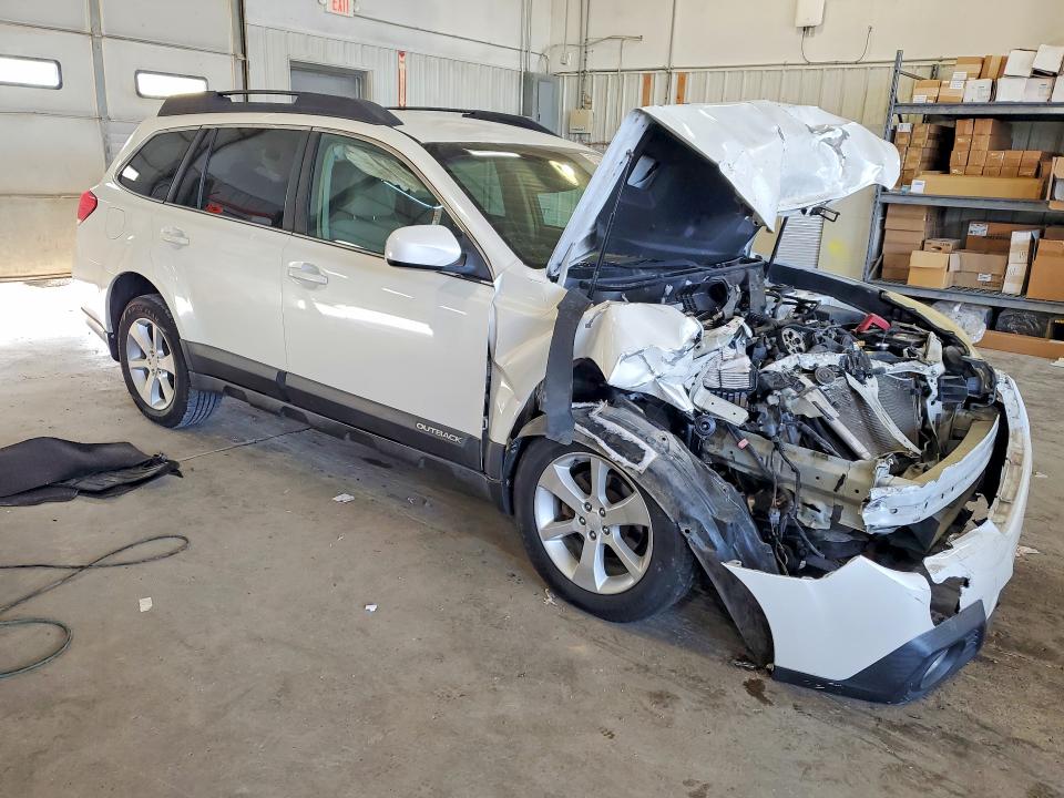 Photo 4 from auction – 2013 SUBARU OUTBACK with VIN 4S4BRCCC5D3283422