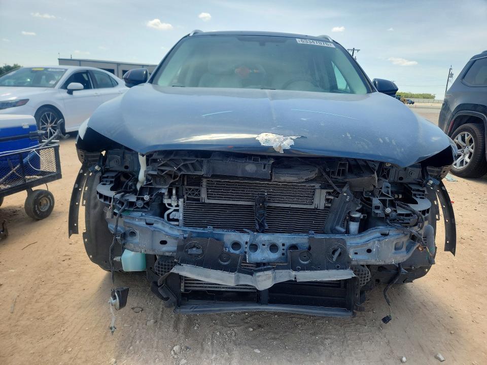 Photo 5 from auction – 2019 LINCOLN MKC with VIN 5LMCJ1C96KUL08952