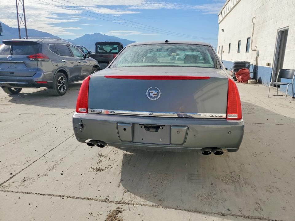 Photo 6 from auction – 2006 CADILLAC DTS with VIN 1G6KD57Y26U174839