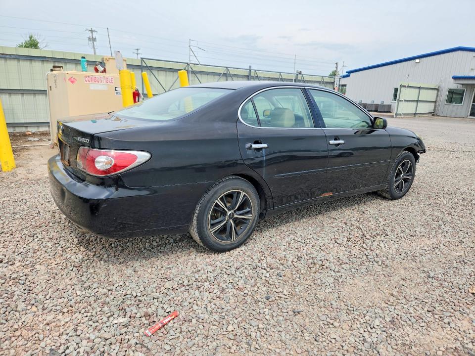 Photo 3 from auction – 2002 LEXUS ES with VIN JTHBF30G220048722