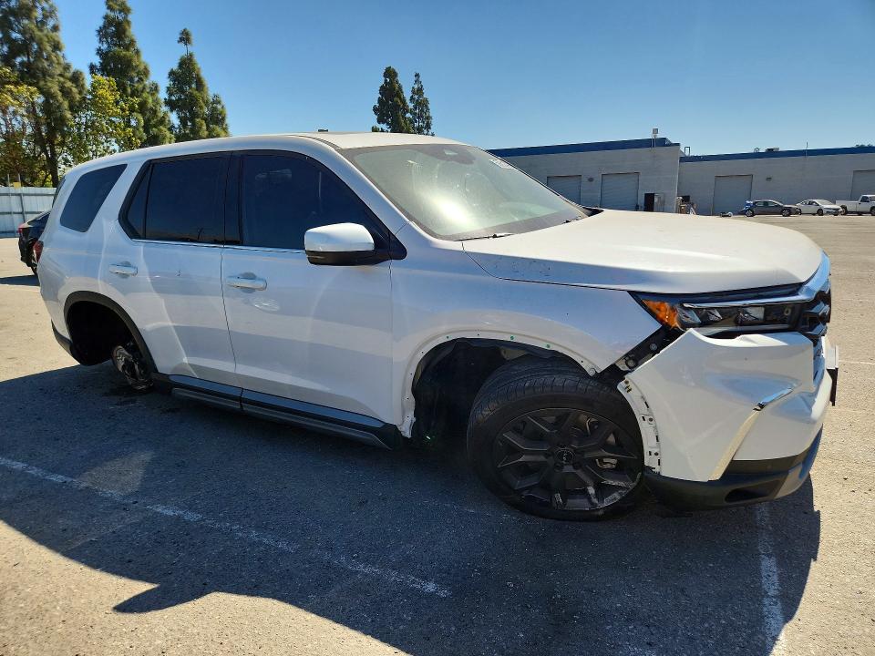 Photo 4 from auction – 2024 HONDA PILOT with VIN 5FNYG2H75RB008900