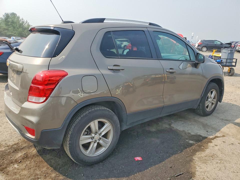 Photo 3 from auction – 2022 CHEVROLET TRAX with VIN KL7CJPSM2NB521037