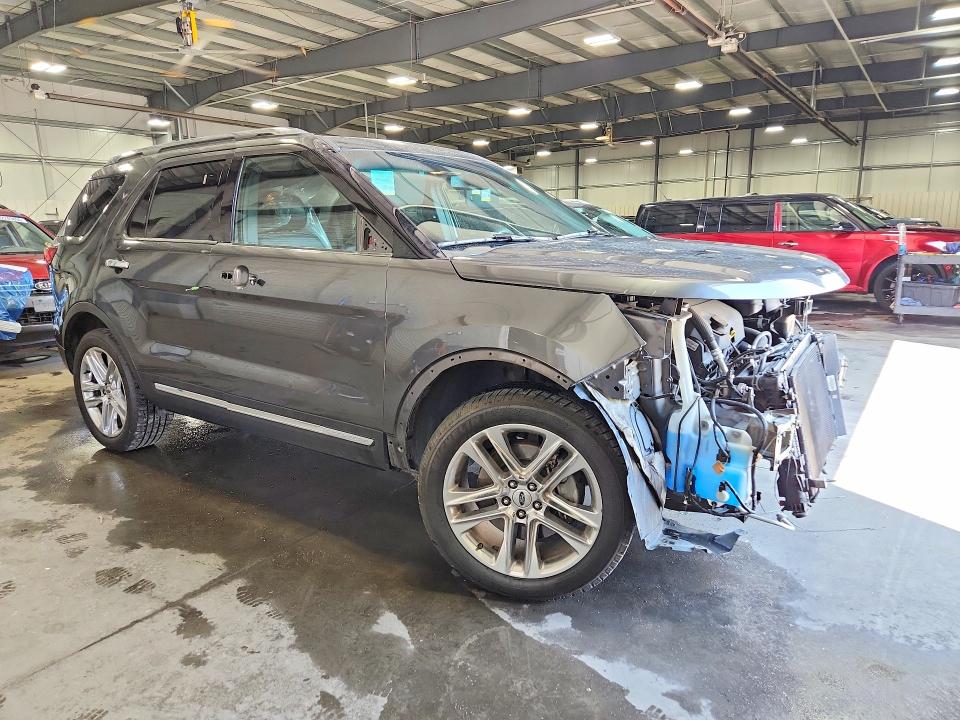 Photo 4 from auction – 2017 FORD EXPLORER with VIN 1FM5K8F87HGB53078