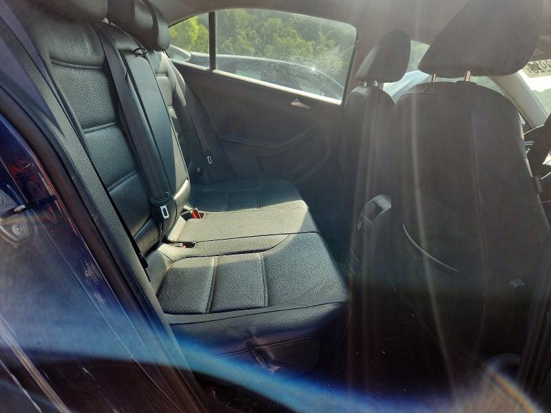 Photo 10 from auction – 2014 VOLKSWAGEN JETTA with VIN 3VWD17AJ0EM418915