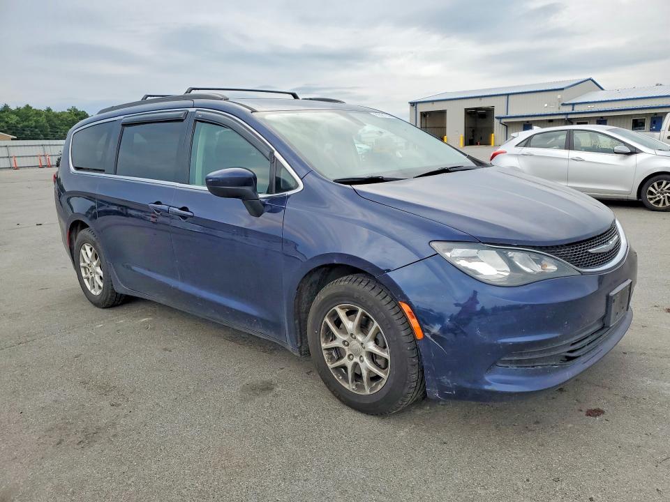Photo 4 from auction – 2017 CHRYSLER PACIFICA with VIN 2C4RC1DG7HR642941