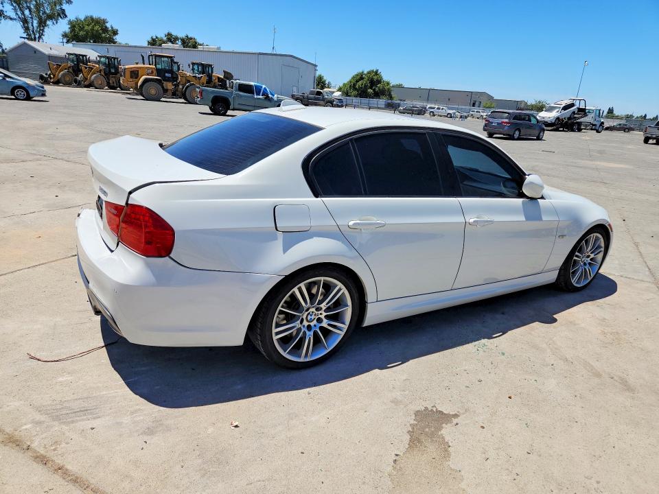 Photo 3 from auction – 2011 BMW 335 with VIN WBAPM5C5XBE576737