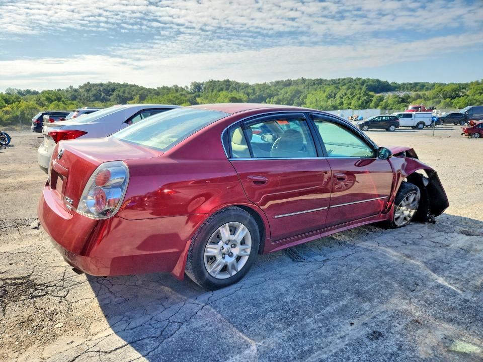 Photo 3 from auction – 2006 NISSAN ALTIMA with VIN 1N4AL11D46C108136