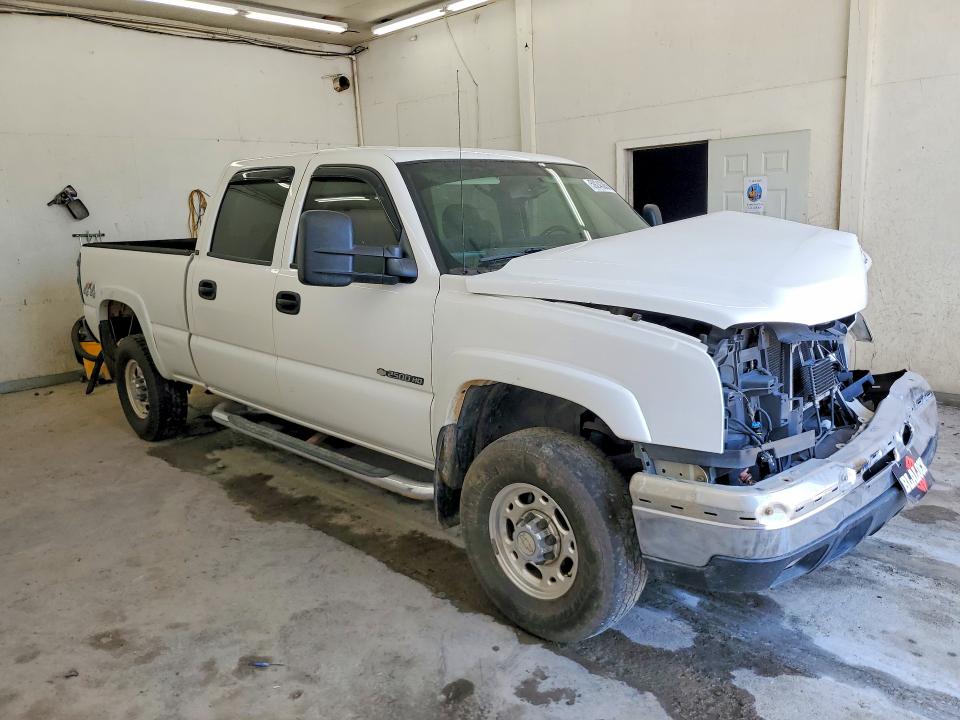 Снимка 4 от търг – 2006 CHEVROLET SILVERADO с VIN 1GCHK23U96F145177