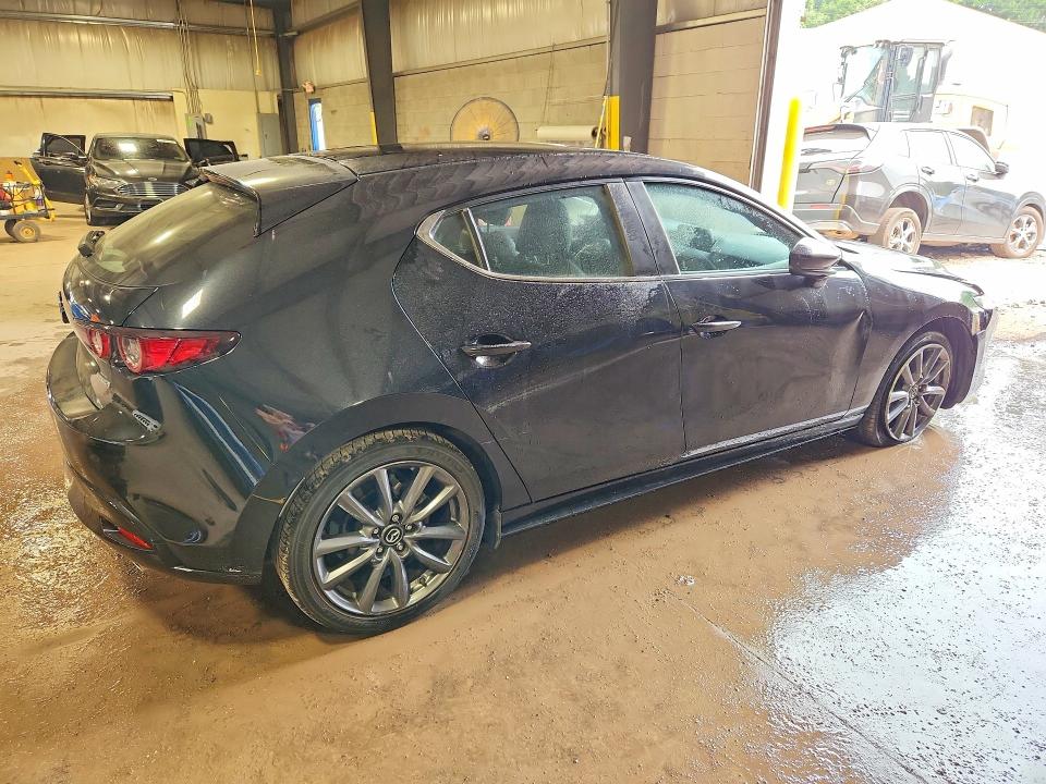 Фото 3 с аукциона – 2021 MAZDA 3 с VIN JM1BPBLLXM1347809