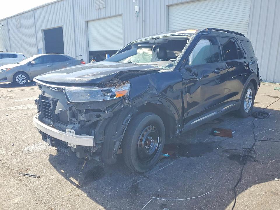 FORD EXPLORER 2022 with VIN 1FMSK7DH7NGA21238 - Photo from auction