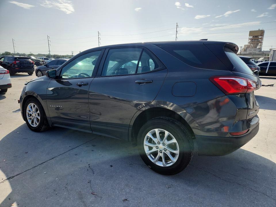 Photo 2 from auction – 2021 CHEVROLET EQUINOX with VIN 2GNAXHEV2M6118266