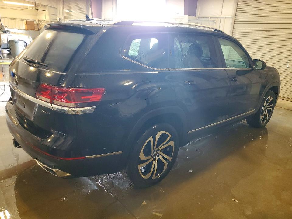 Photo 3 from auction – 2023 VOLKSWAGEN ATLAS with VIN 1V2BR2CA4PC504136