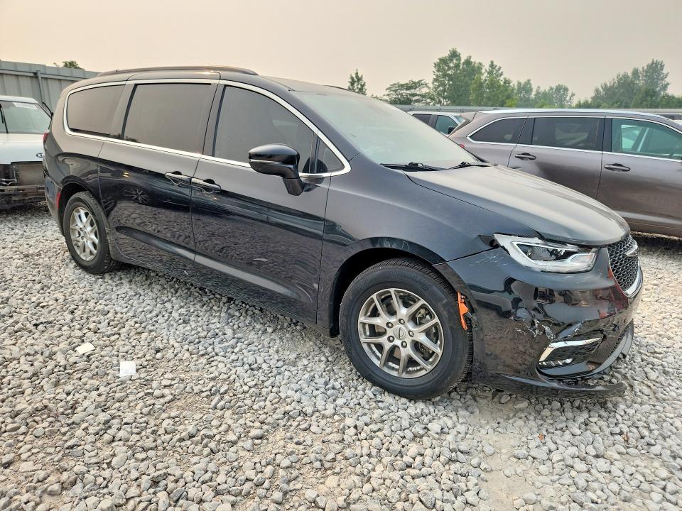 Photo 4 from auction – 2022 CHRYSLER PACIFICA with VIN 2C4RC1BG8NR128823